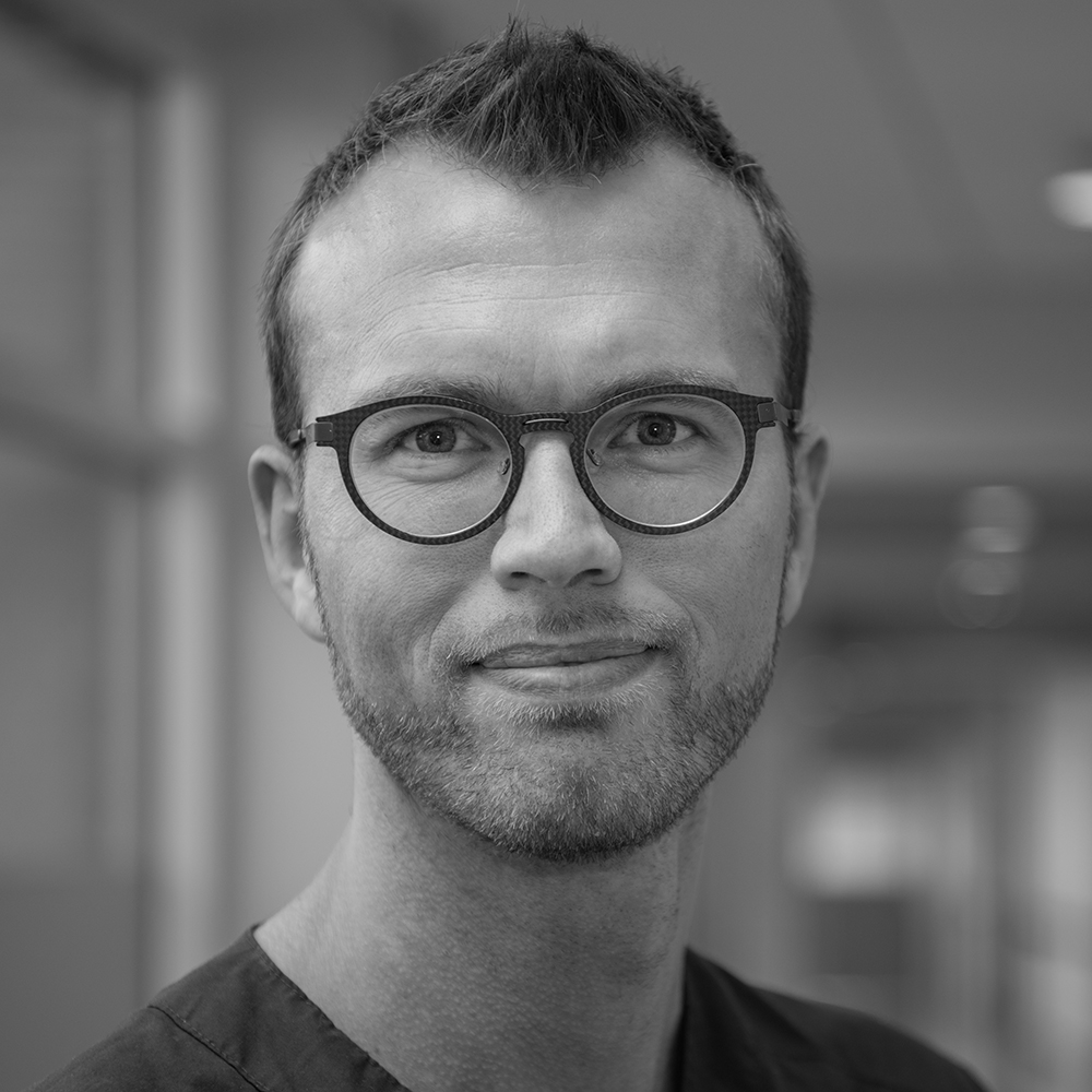 Jonas Dyrlæge/Certificeret Kirurg/Hospitalschef på Evidensia Karlslunde Dyrehospital