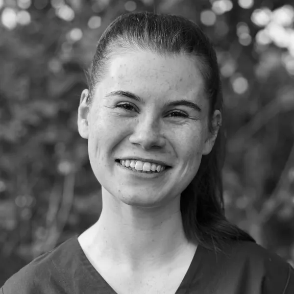 Ny arbejder som Veterinærsygeplejerskeelev på Evidensia Faxe Dyrehospital.